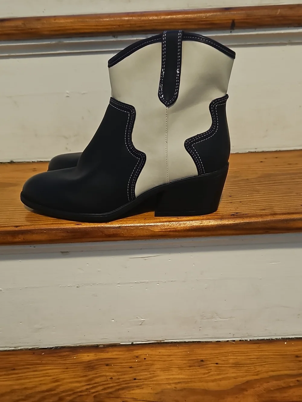 Dr. Scholl's Black and Cream Western Ankle Boots